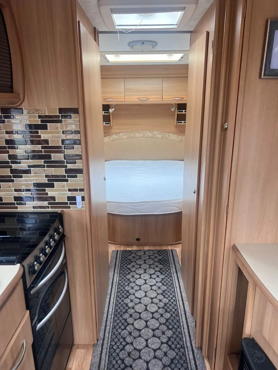 ✨STUNNING COACHMAN LASER 4 BERTH ISLAND BED✨ - Image 4