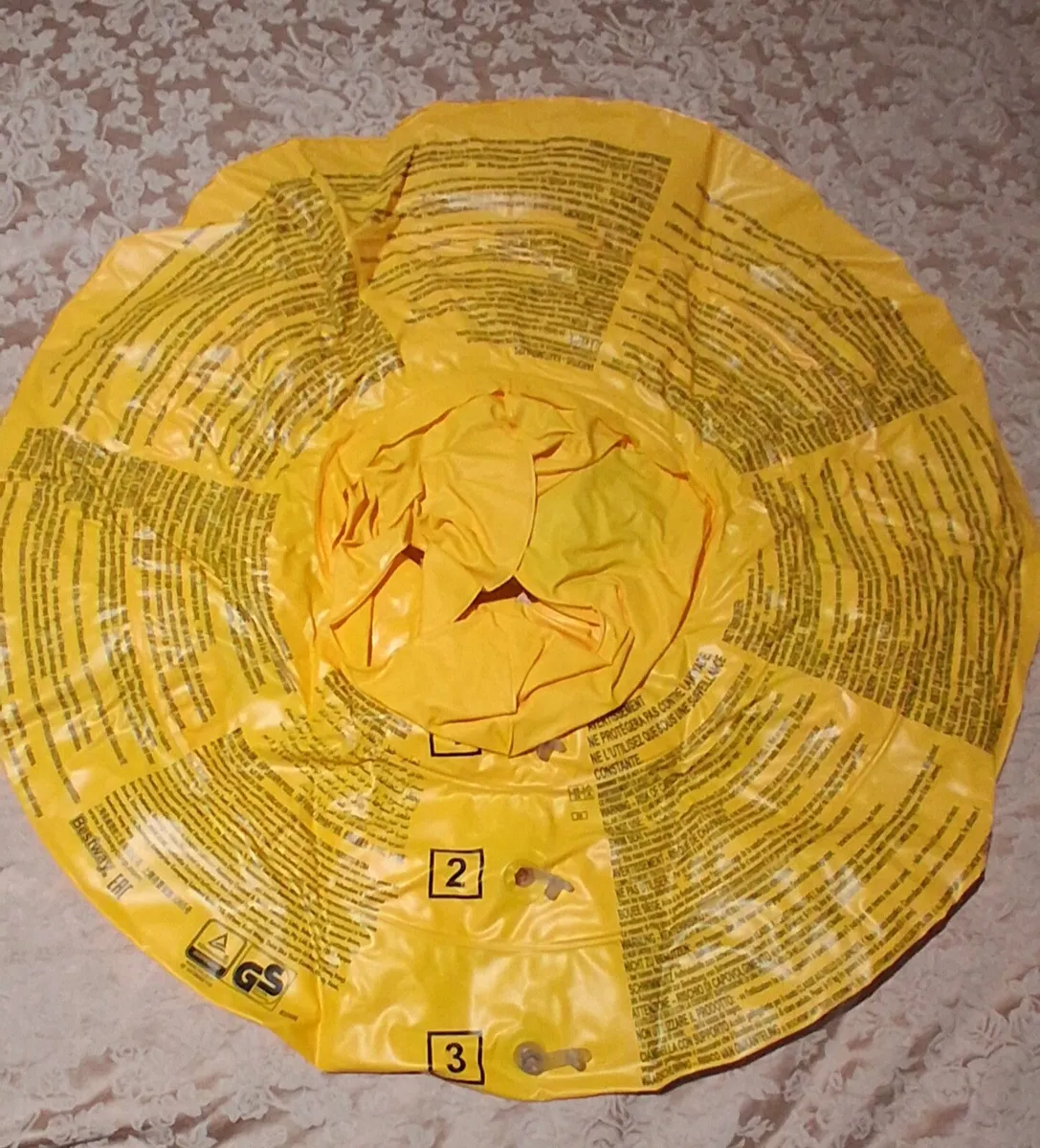 Bestway Swimming ring and swim nappies - Image 4