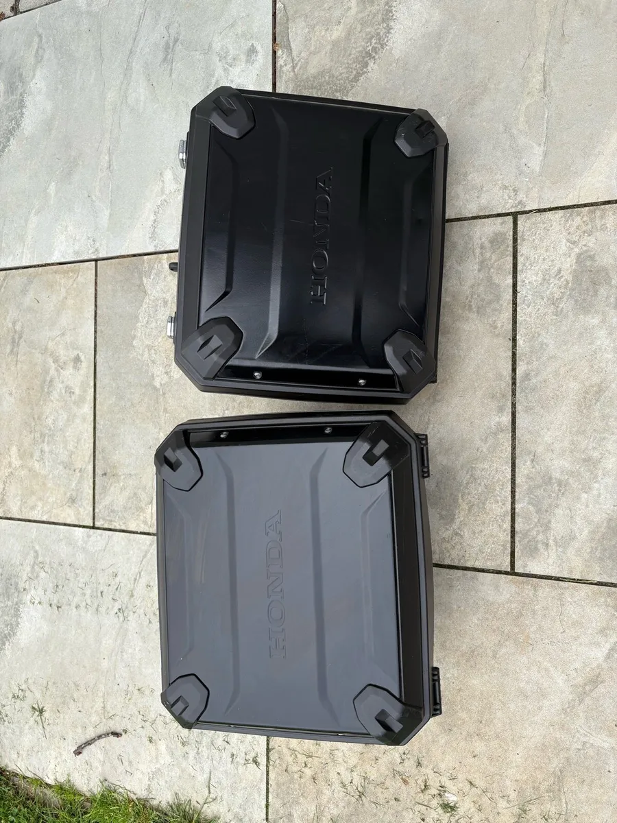 Honda crf1000 Africa twin genuine pannier luggage - Image 1