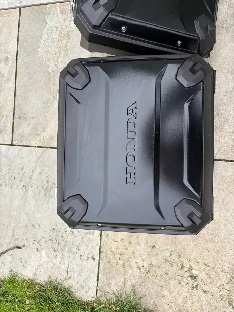 Honda crf1000 Africa twin genuine pannier luggage - Image 2