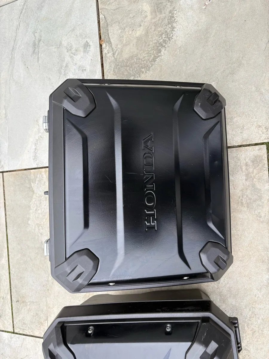 Honda crf1000 Africa twin genuine pannier luggage - Image 3