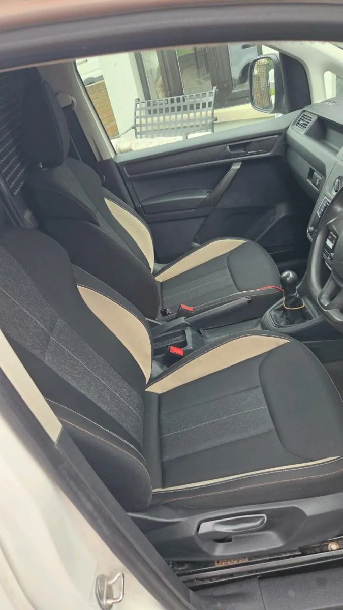 2019 VOLKSWAGEN CADDY - Image 2