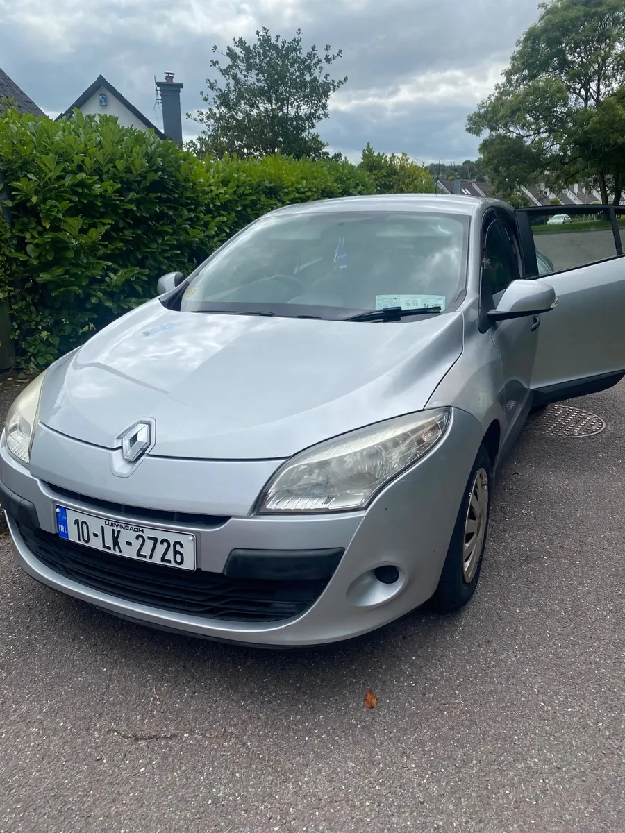 Renault Megane 2010 - Image 1