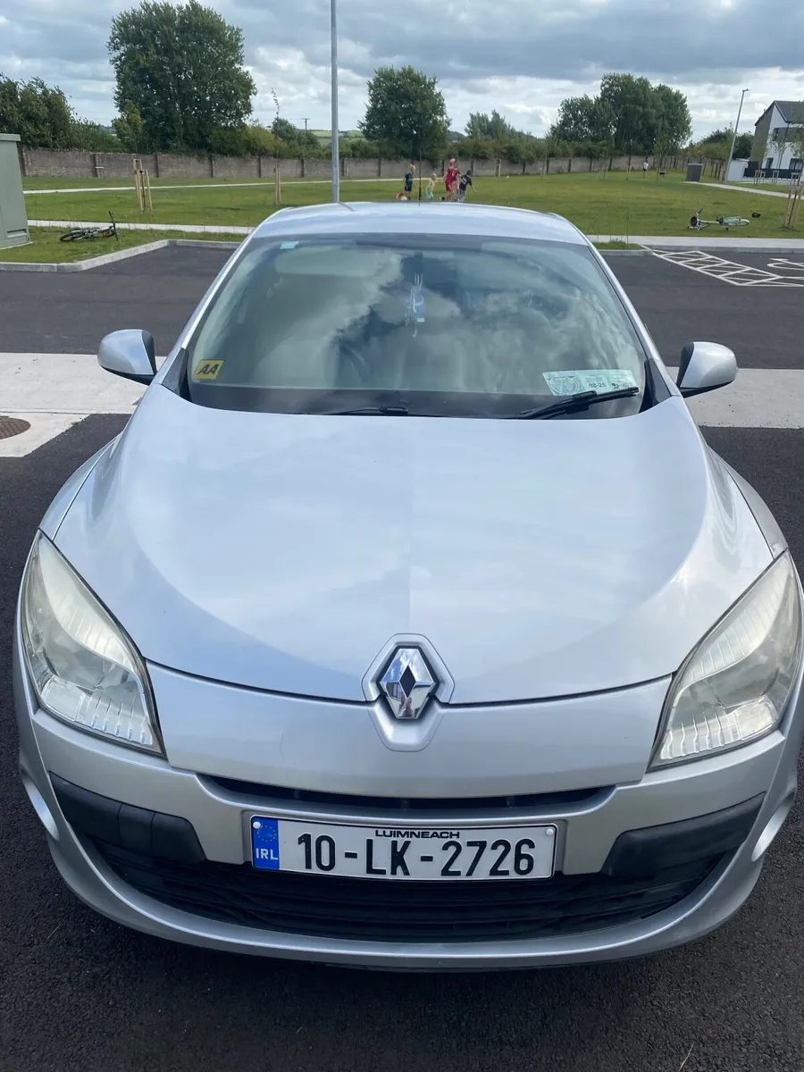 Renault Megane 2010 - Image 2