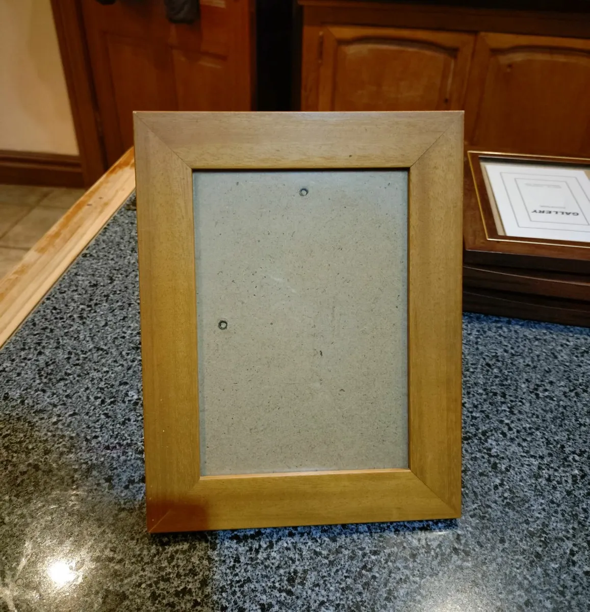 LOTS OF SMALL PHOTO FRAMES (USED). - Image 3