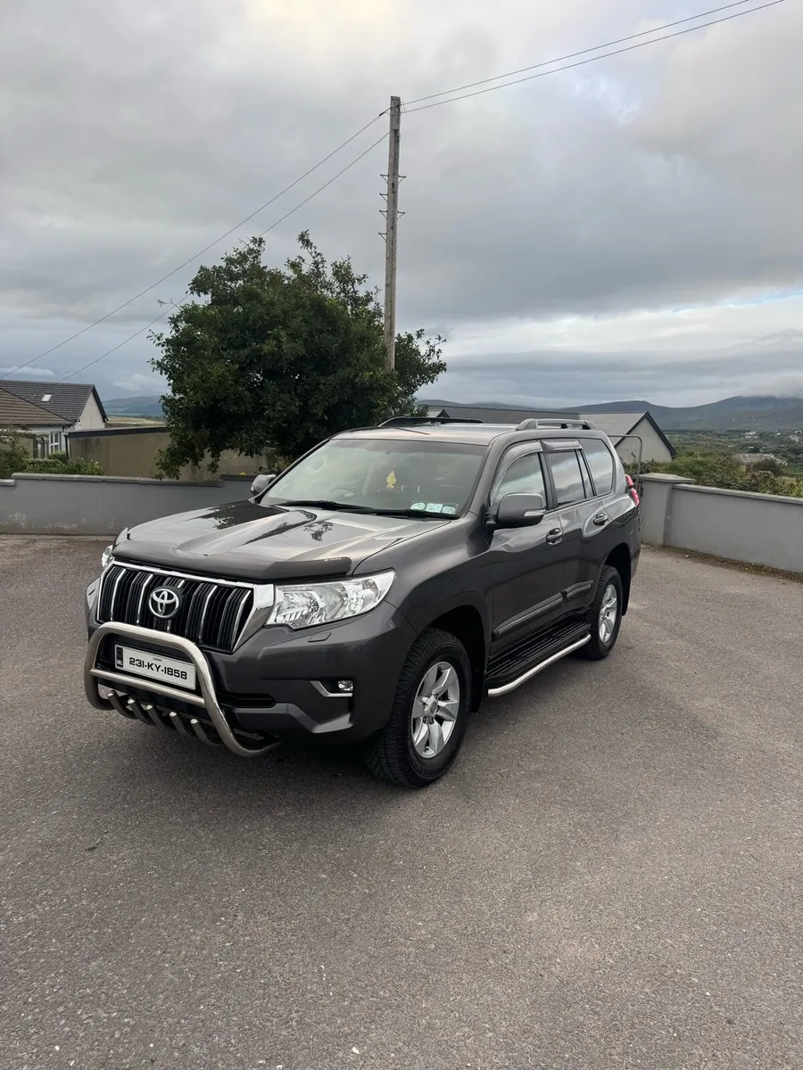Toyota landcruiser - Image 1