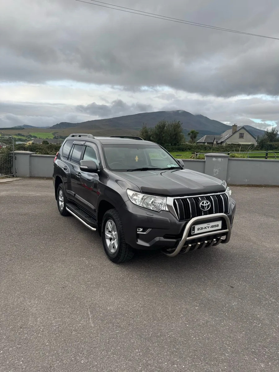 Toyota landcruiser - Image 2