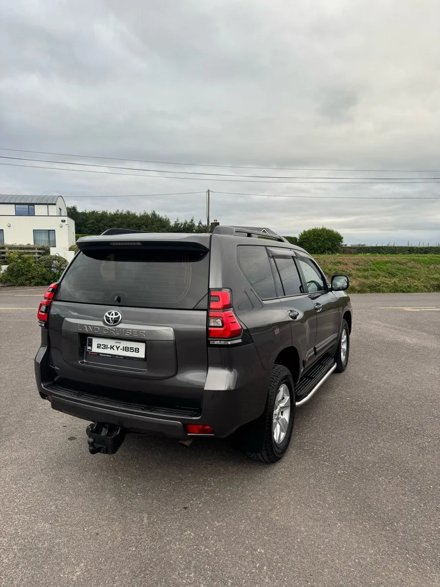 Toyota landcruiser - Image 3