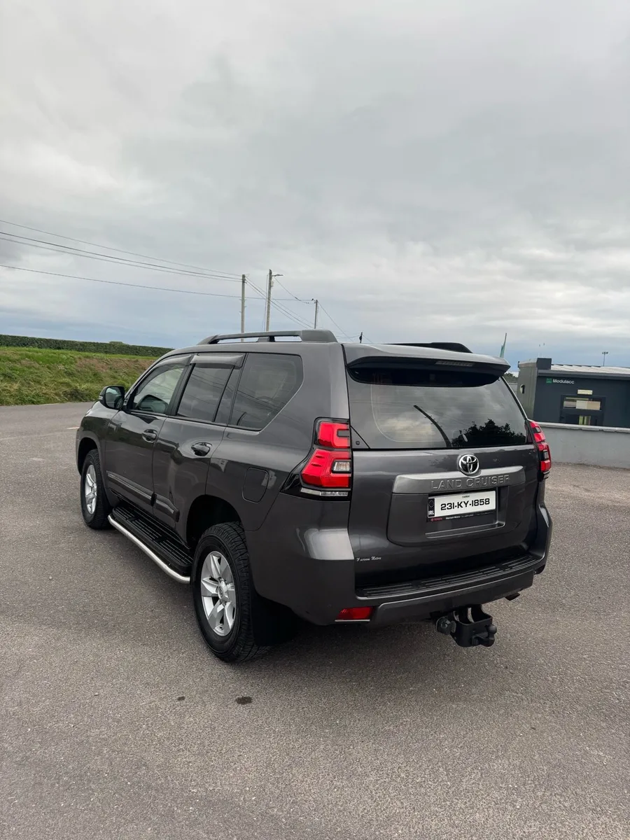 Toyota landcruiser - Image 4