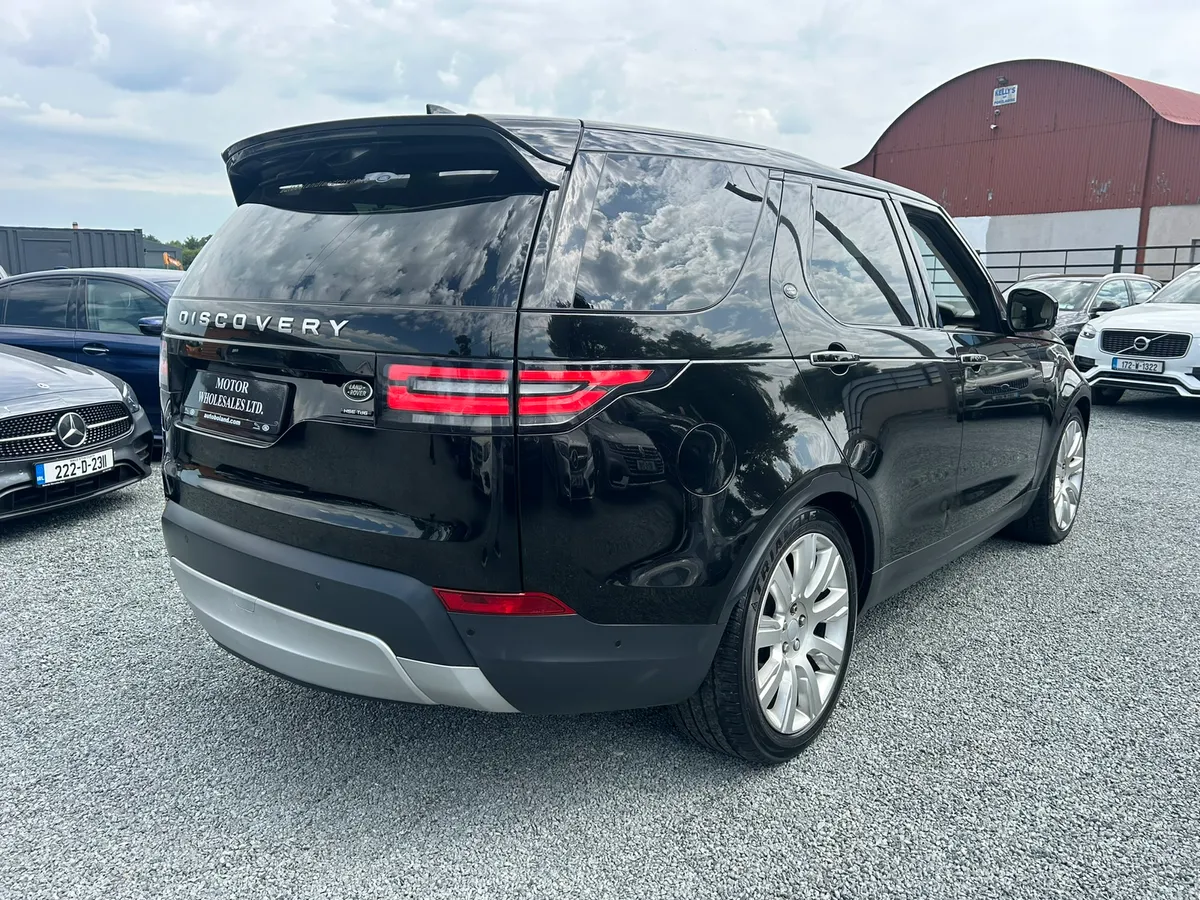 18 LANDROVER DISCOVERY HSE 7 SEAT MEGA SPEC - Image 2