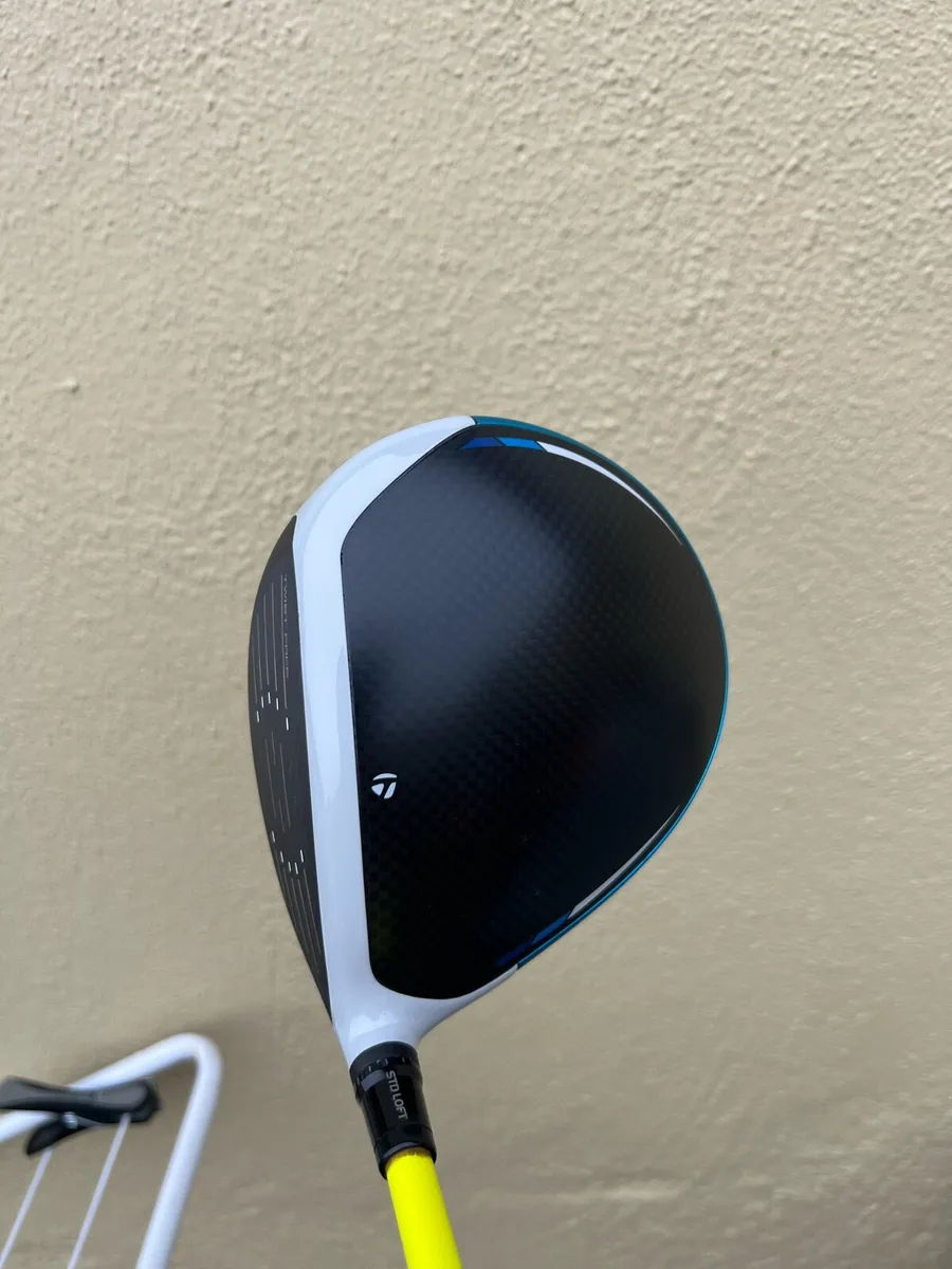 Taylormade SIM 2 Max driver - Image 3