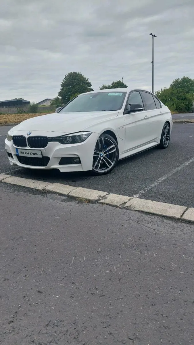 🔥 3 Series M-Sport Shadow Edition with CarPlay 🔥 - Image 3