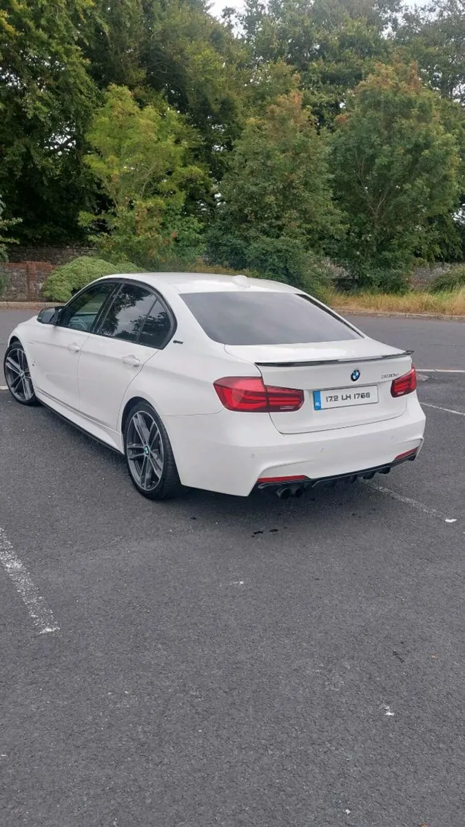 🔥 3 Series M-Sport Shadow Edition with CarPlay 🔥 - Image 2