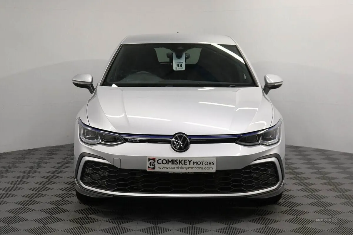 Volkswagen Golf TSI GTE - Image 2