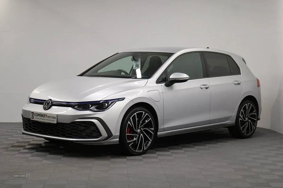 Volkswagen Golf TSI GTE - Image 3