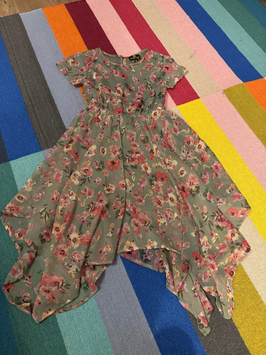 Girls clothes bundle - Image 1