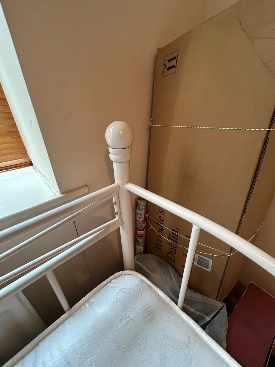 Single bed - Image 4