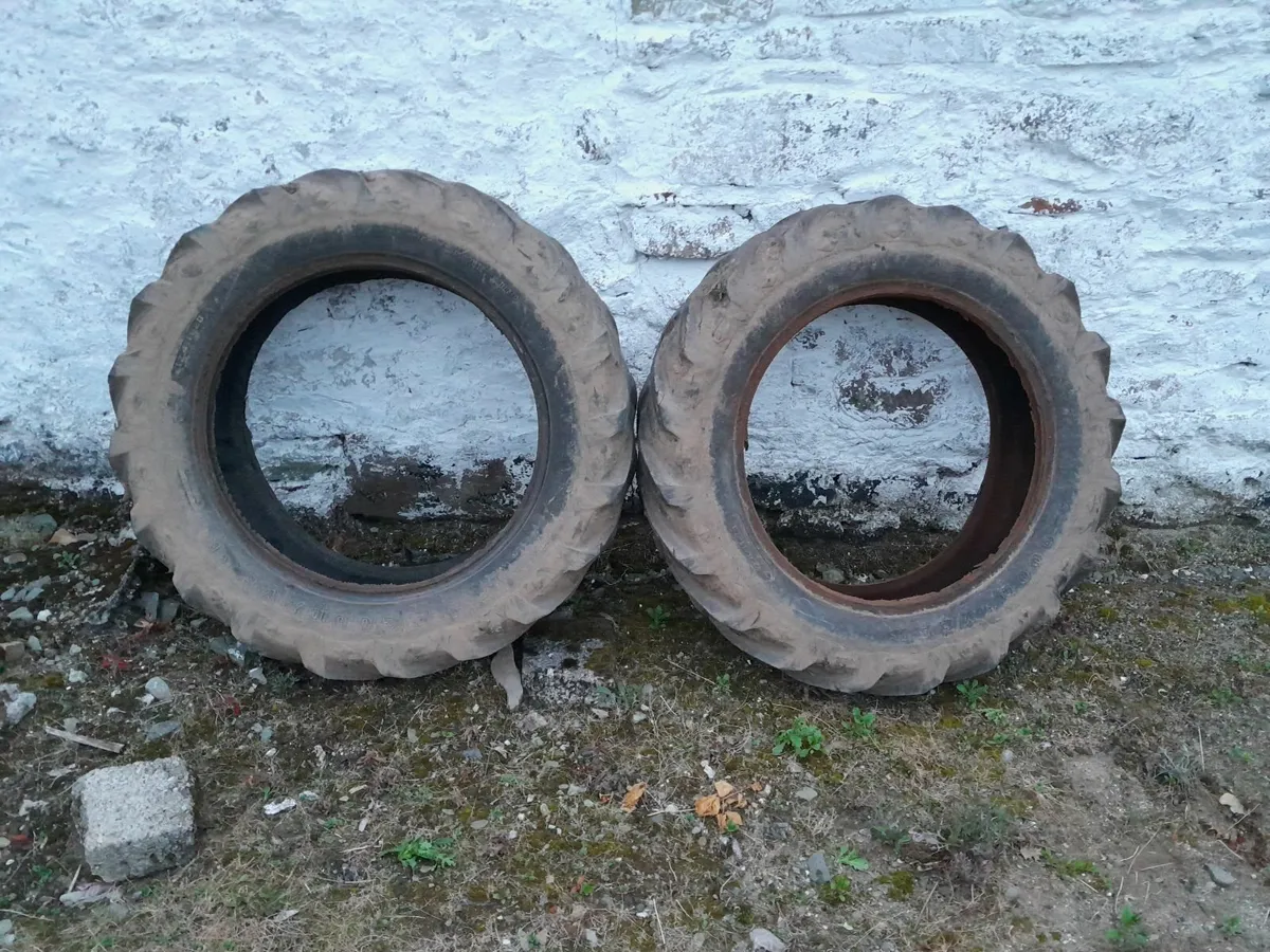 Tractor Tyres MF 135 35 - Image 2