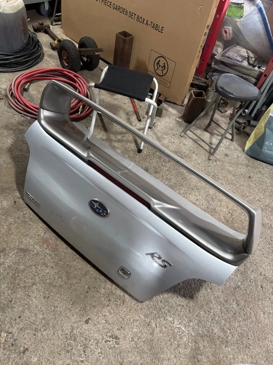 Subaru Impreza spoiler - Image 2