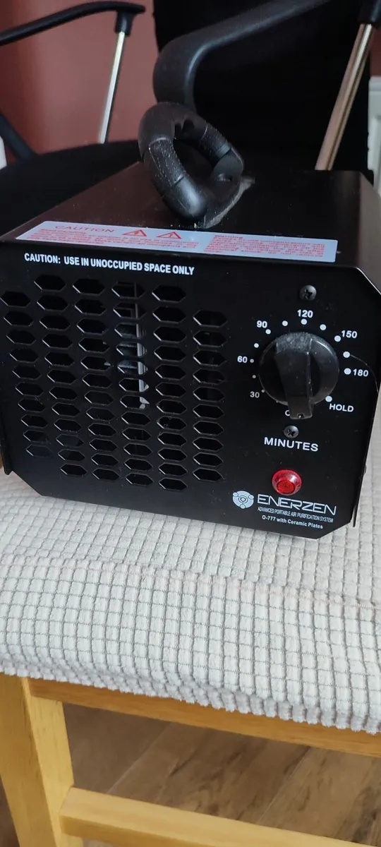 Ozone generator