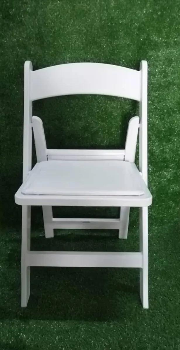 Chivari chairs - Image 2