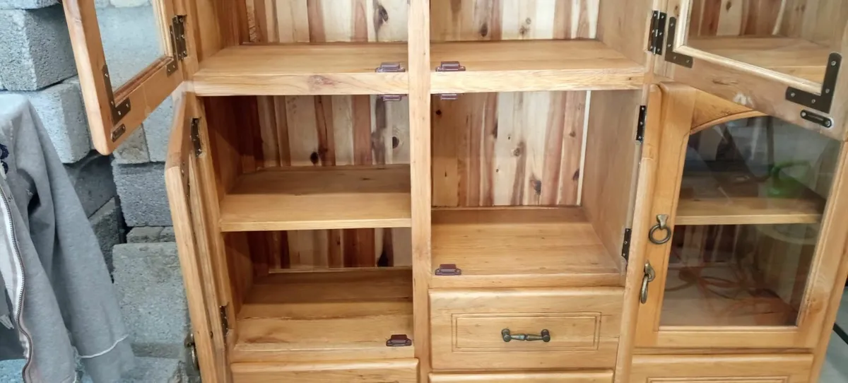 Cabinet - Image 2