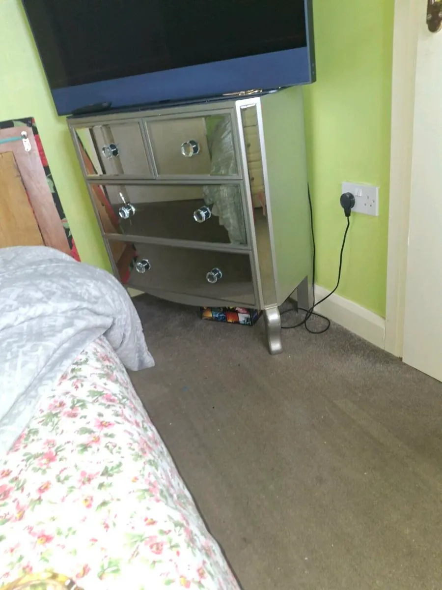 Chest of drawers - Image 3