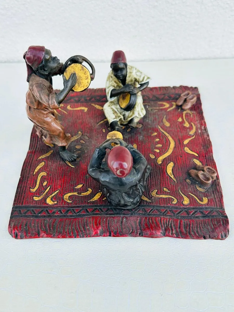 Online antique auction 30 August 10am - Image 2