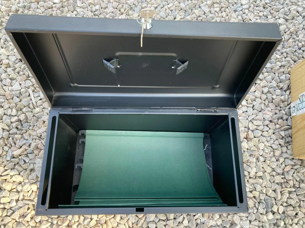 Steel File Box Black with key - Image 1