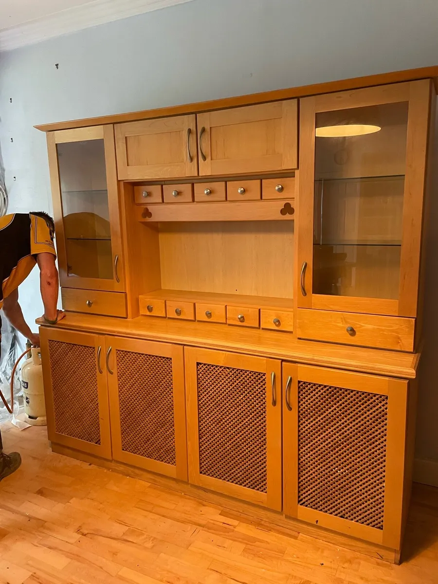 Dresser - Image 2