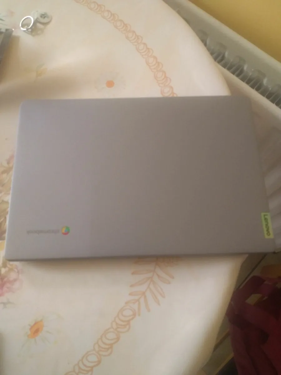 Chromebook - Image 1