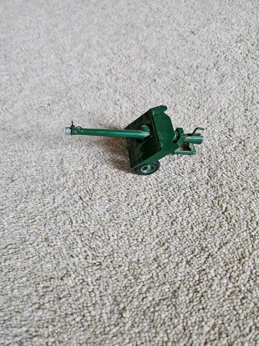 Britain's 1970's Anti Tank Piece - Image 1