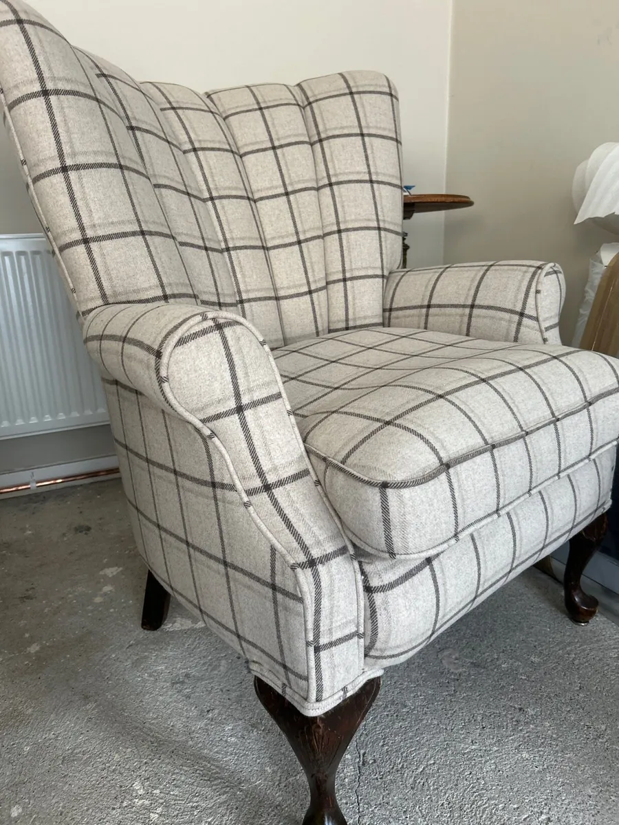 Armchairs - Image 1