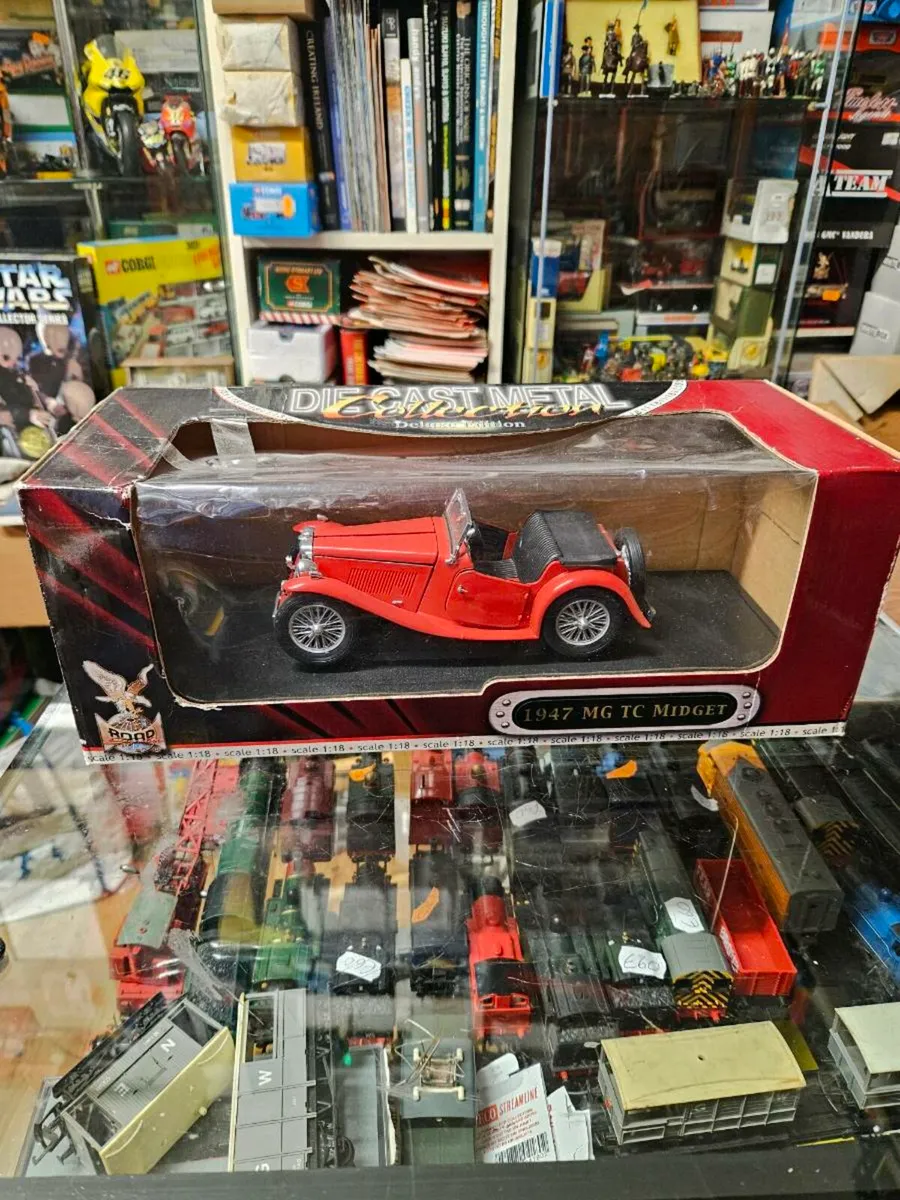 Corgi Road Signature 1947 MG Midget 1.18 - Image 1