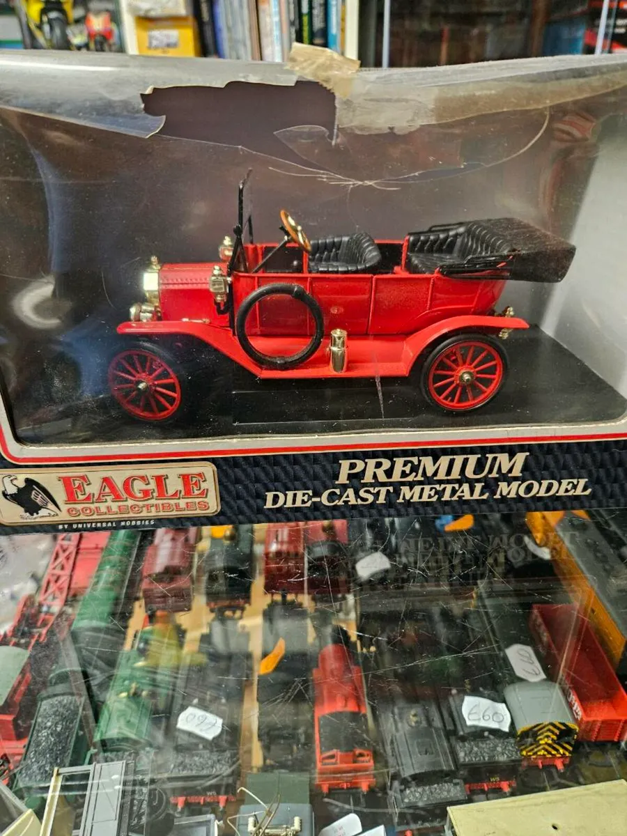 Corgi Eagle Collectibles Ford Model T 1.18 - Image 2