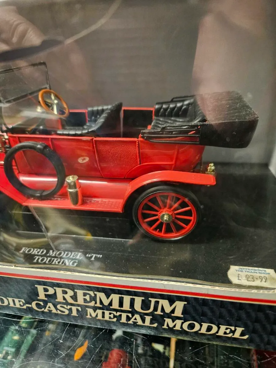 Corgi Eagle Collectibles Ford Model T 1.18 - Image 3