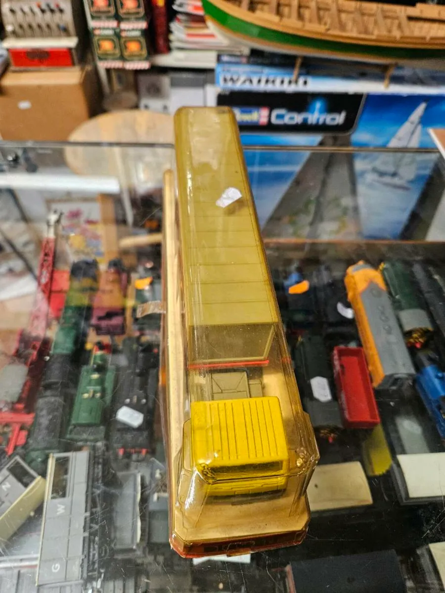 Corgi playart Mercedes Tractor Unit and Trailer - Image 4