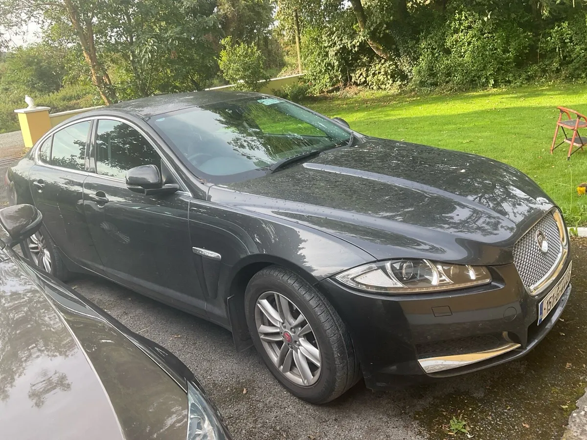 Jaguar xf 2015 - Image 4