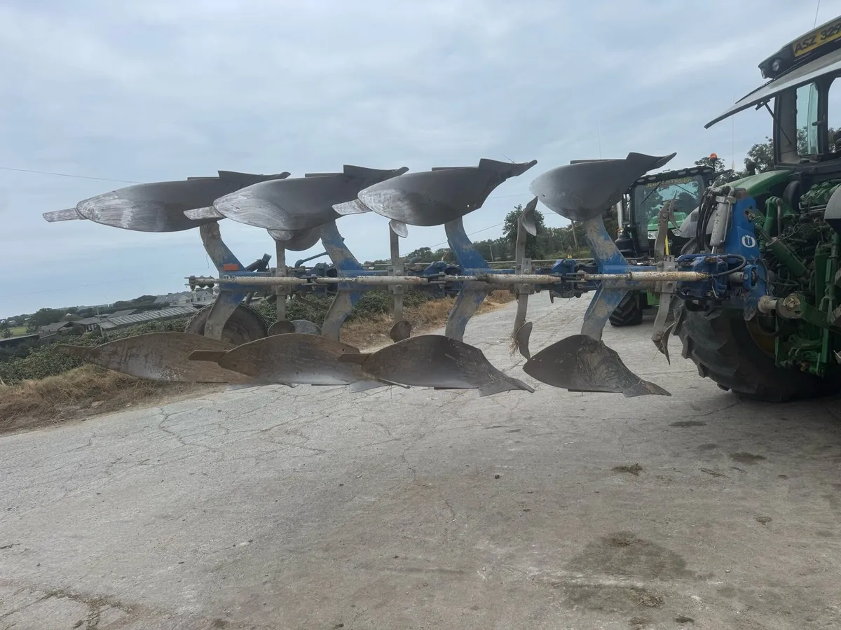 4 furrow plough - Image 2