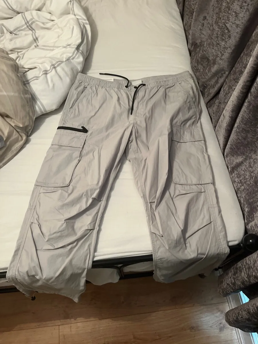 Cargo pants - Image 1
