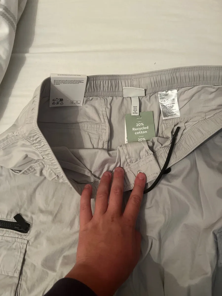 Cargo pants - Image 2