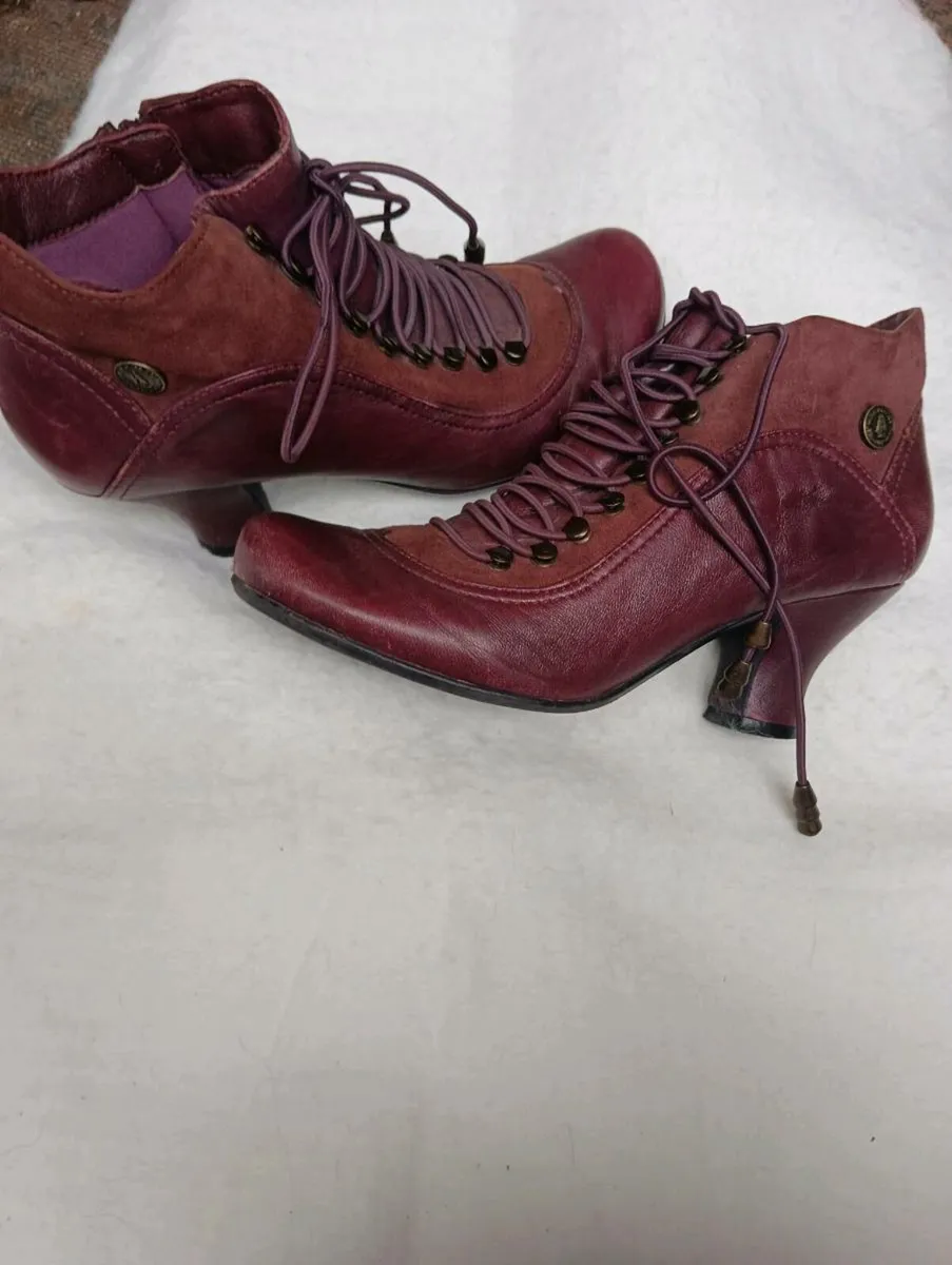 Beautiful hush puppies boots vintage size 5 - Image 4