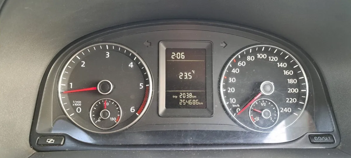 Volkswagen Caddy 2013 - Image 2