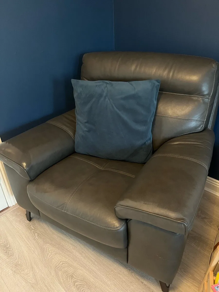 Italian Leather armchair - Image 1