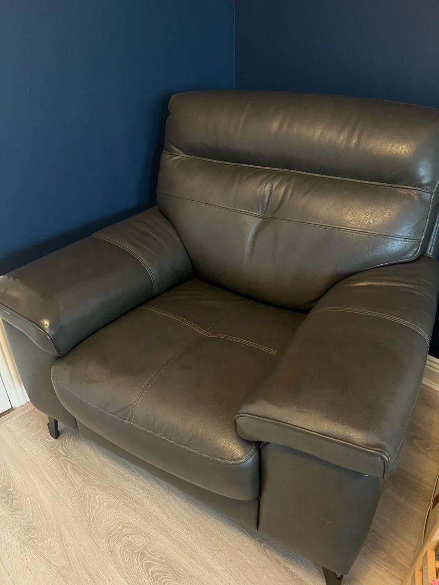 Italian Leather armchair - Image 2