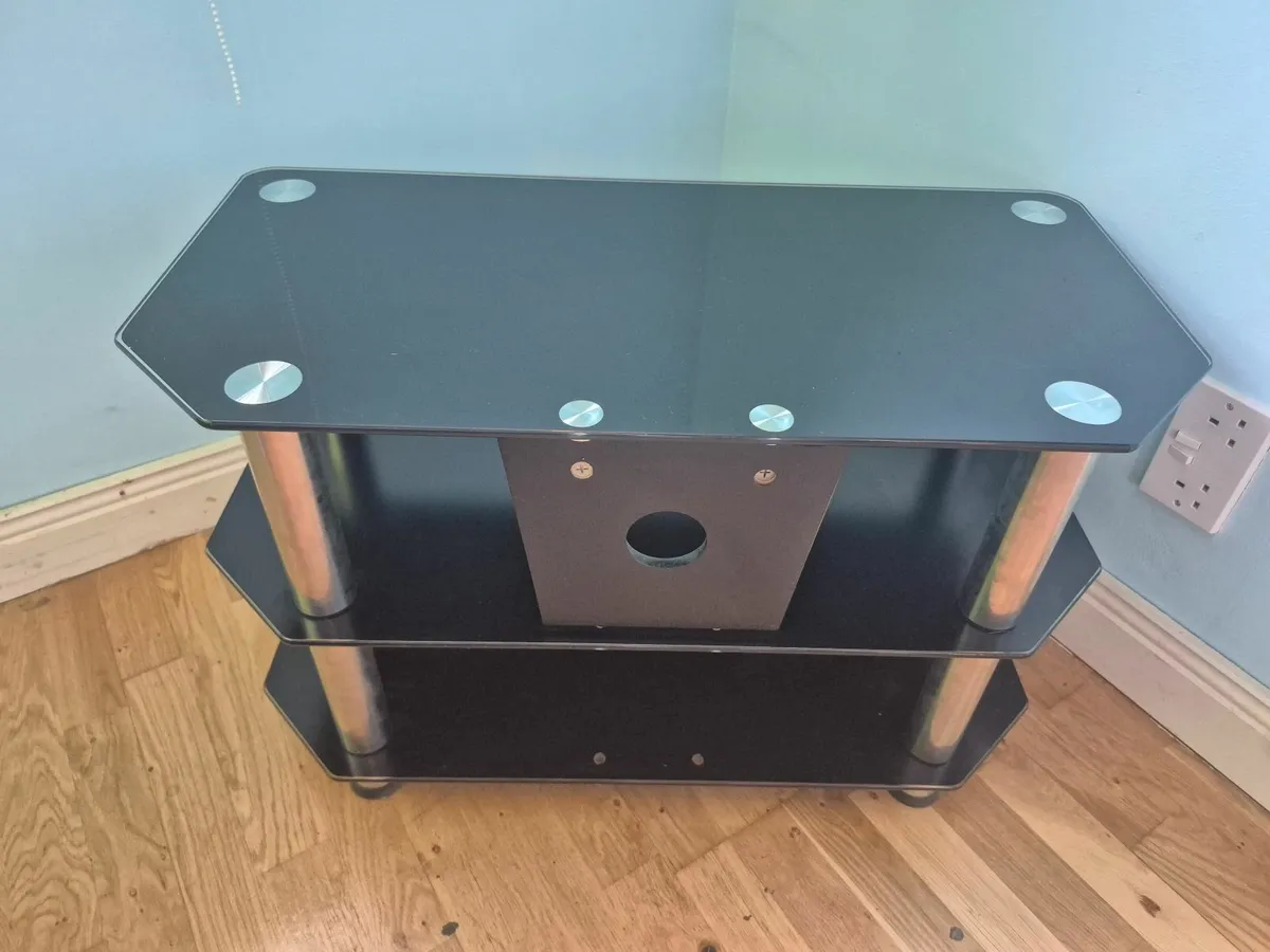 TV stand - Image 2