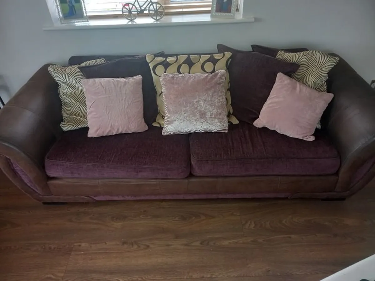 3 Seater 4 Seater Sofa - Image 3
