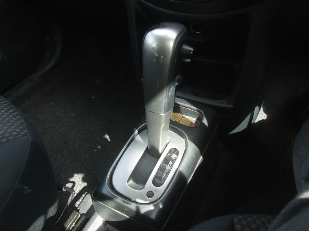 Nissan Note 2008 automatic,low mileage - Image 3