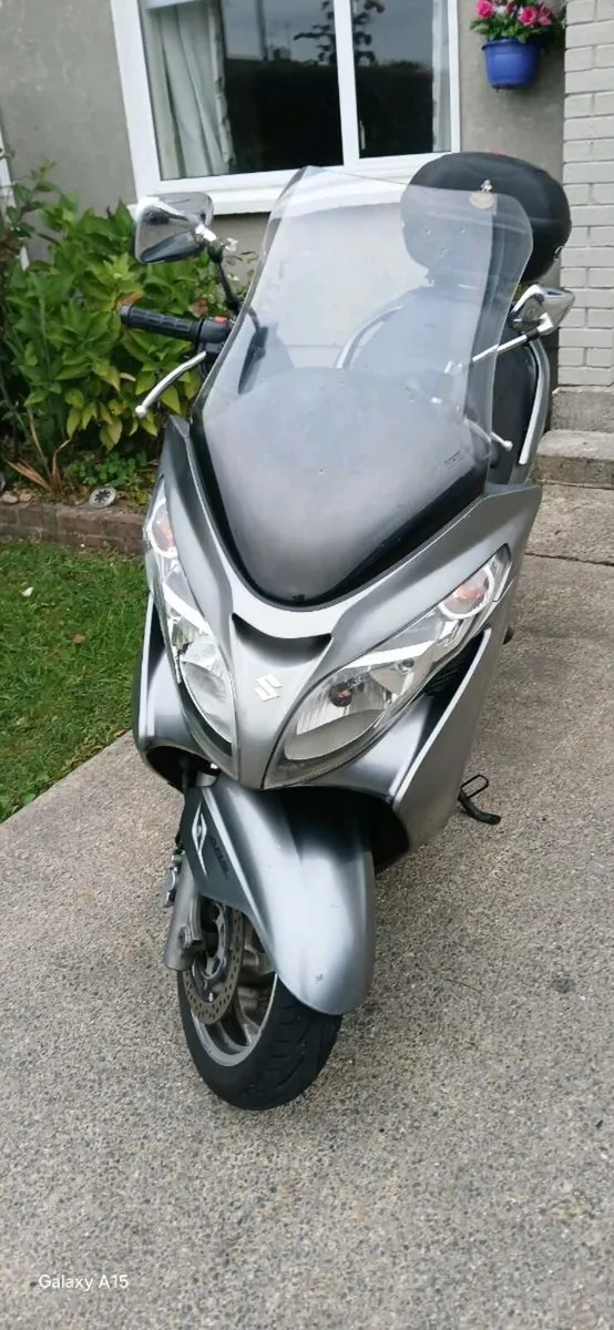 Suzuki Burgman 400 - Image 4