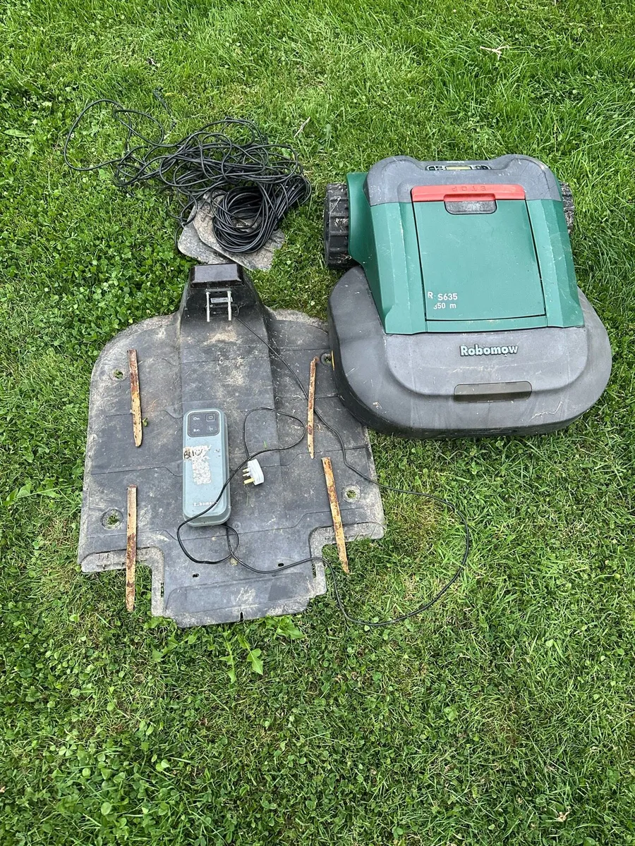 Robomow RS635 Robot mower - Image 1